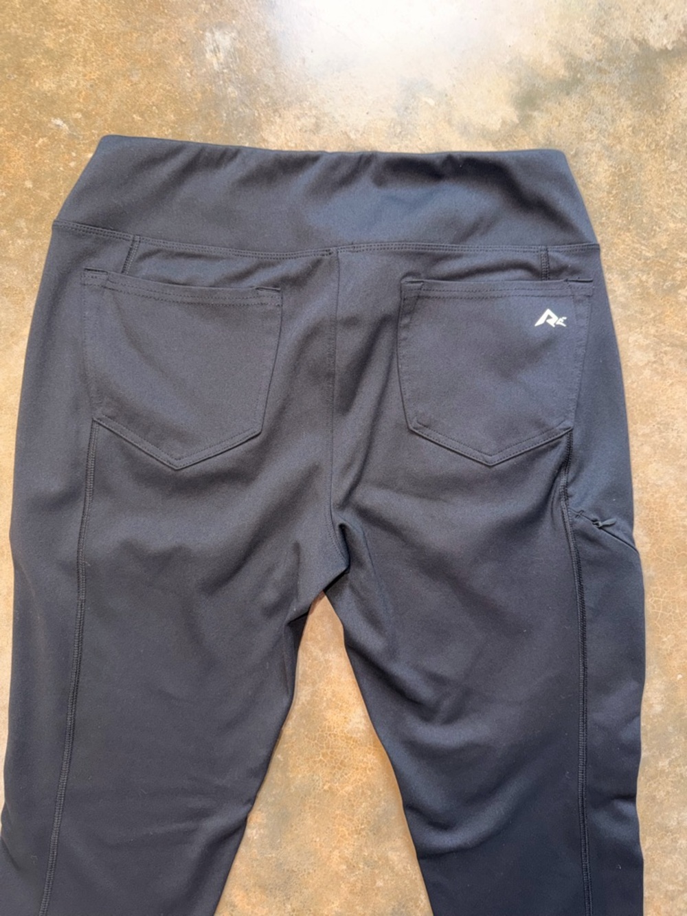 Ridgecut - Black High-Waist Active Leggings with Side Pocket - Size M - Picture 6 of 13